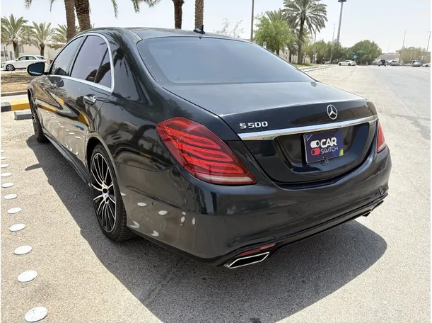 Car image 7