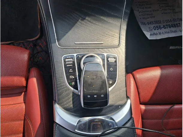 Car image 14