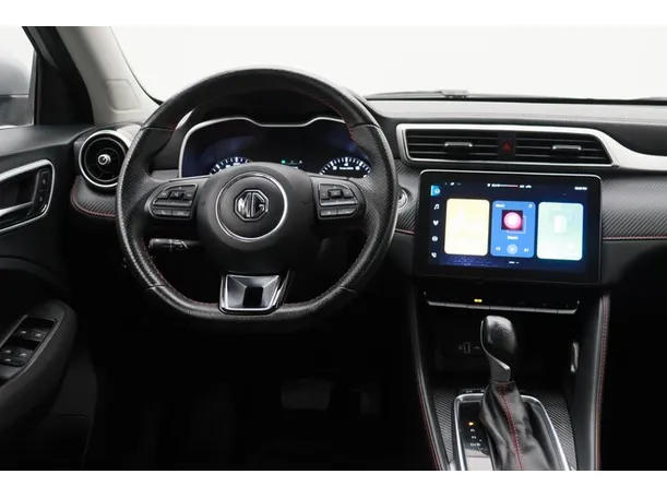 Car image 15