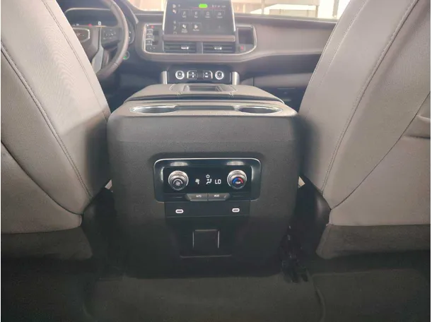 Car image 29