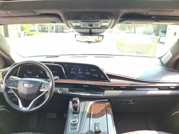 Car image 18