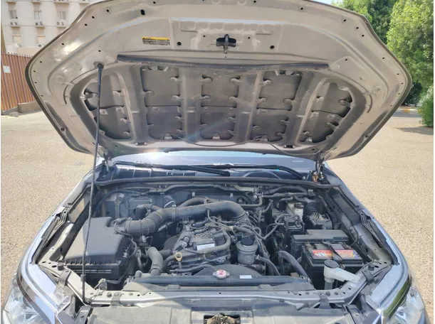 Car image 29