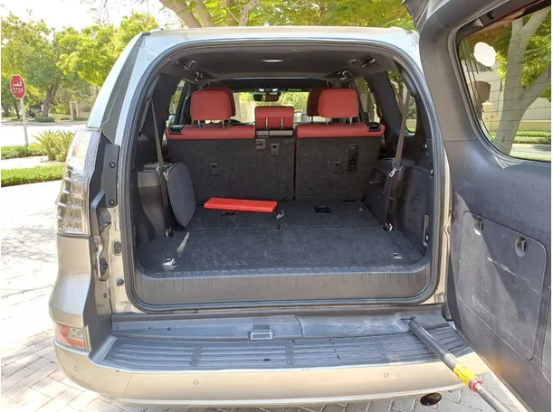 Car image 21