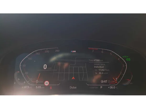 Car image 19