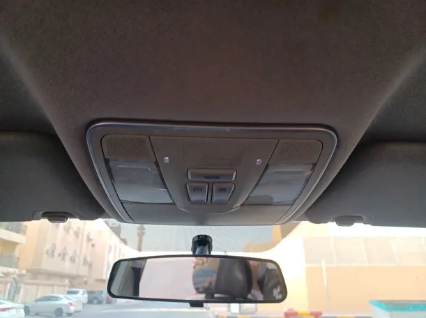 Car image 22