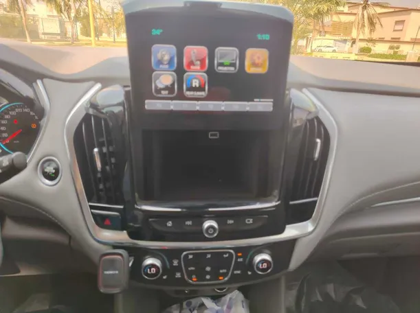 Car image 30