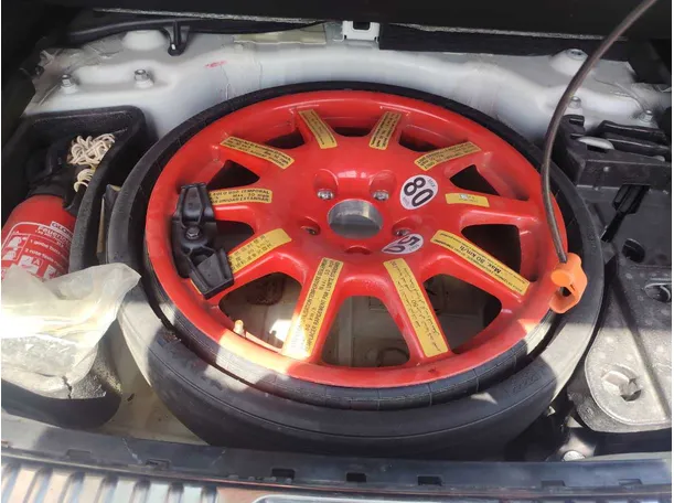 Car image 30