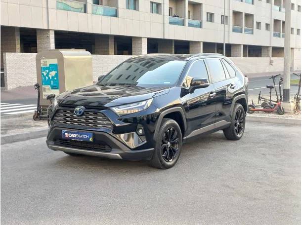 2024 تويوتا راف فور في دبي