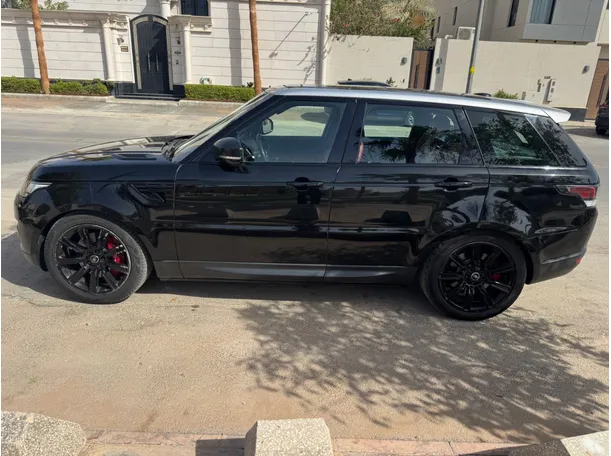 Car image 8