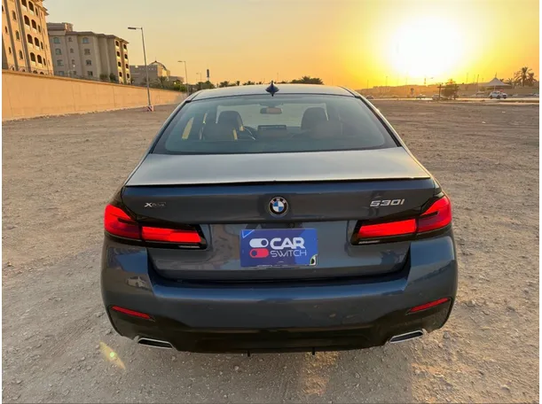 Car image 6