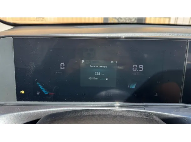 Car image 19