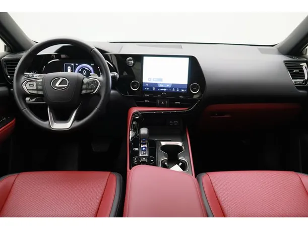 Car image 14