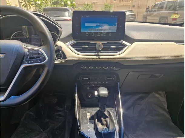 Car image 18