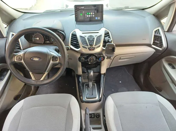 Car image 15