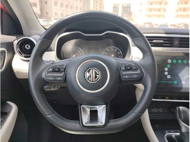 Car image 20
