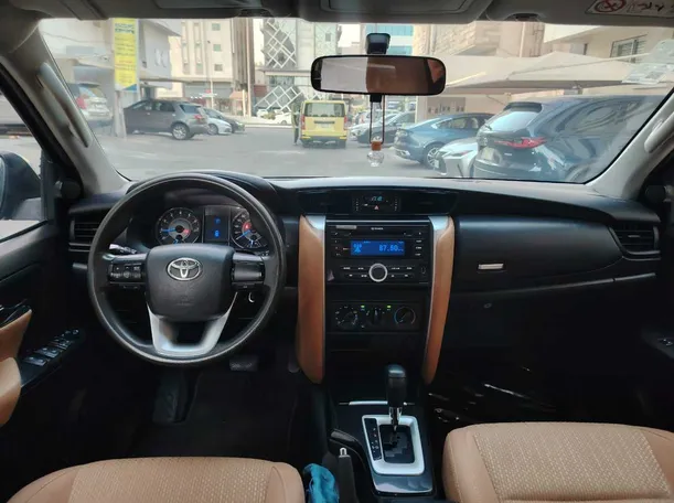 Car image 21