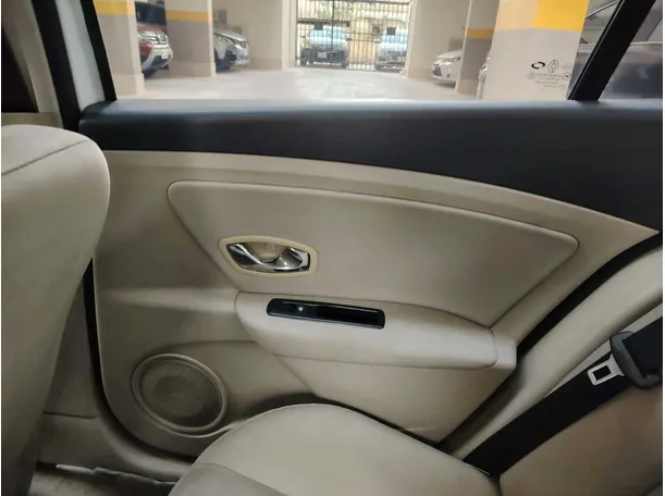 Car image 39
