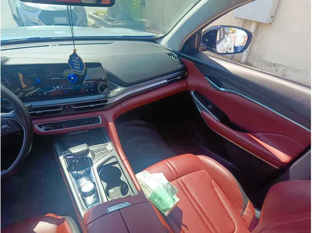 Car image 22