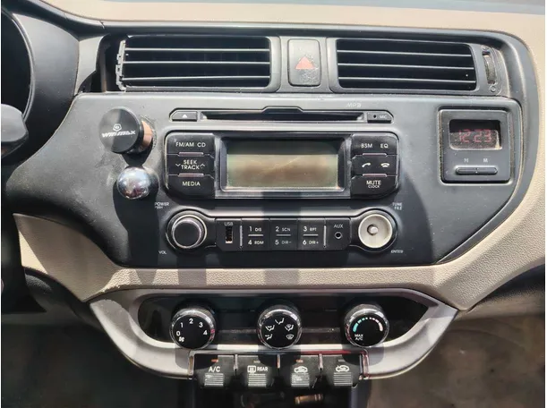 Car image 20