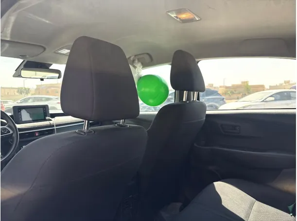 Car image 17