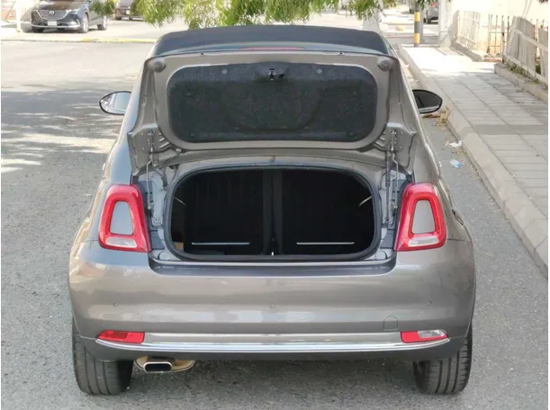 Car image 29