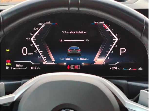 Car image 27