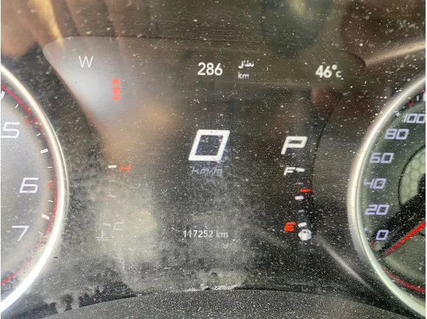 Car image 18
