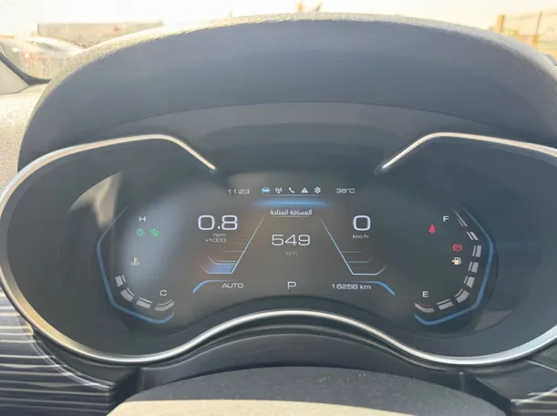 Car image 18