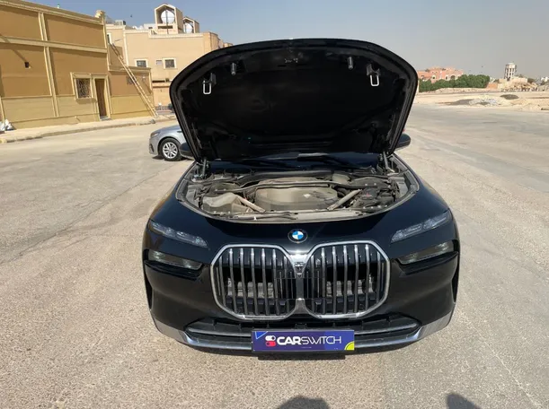 Car image 29