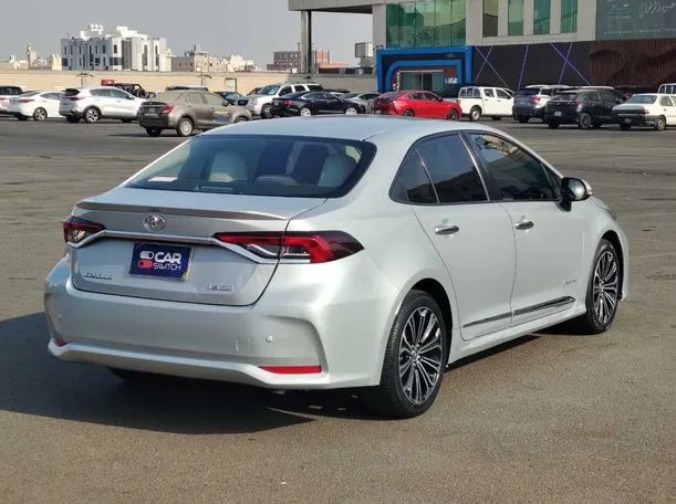 Car image 5
