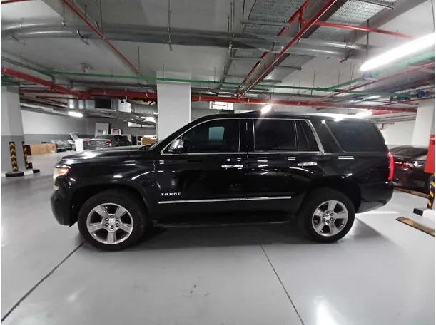 Car image 8