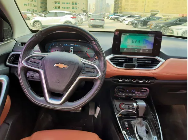 Car image 17
