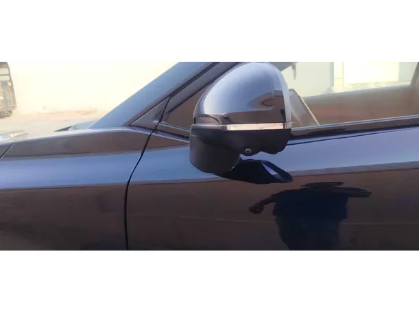 Car image 34