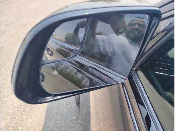 Car image 36