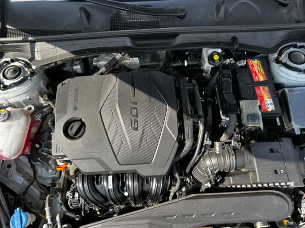 Car image 26