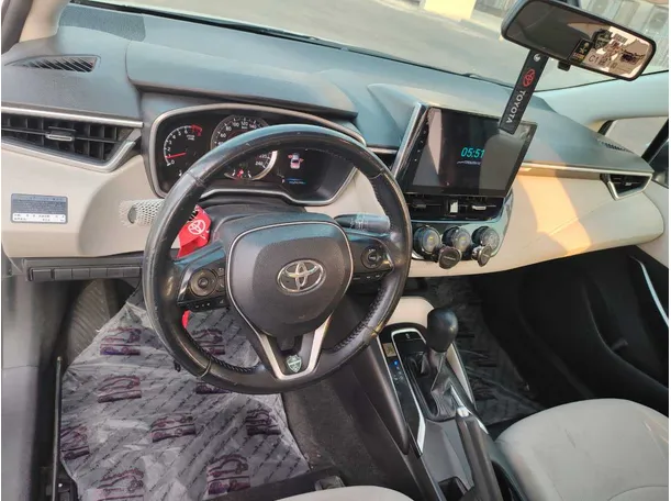 Car image 11
