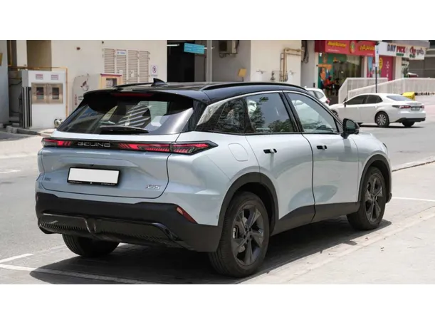 Car image 6
