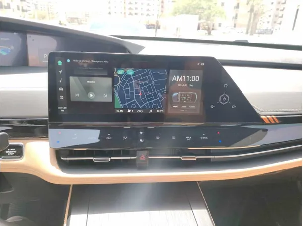 Car image 24