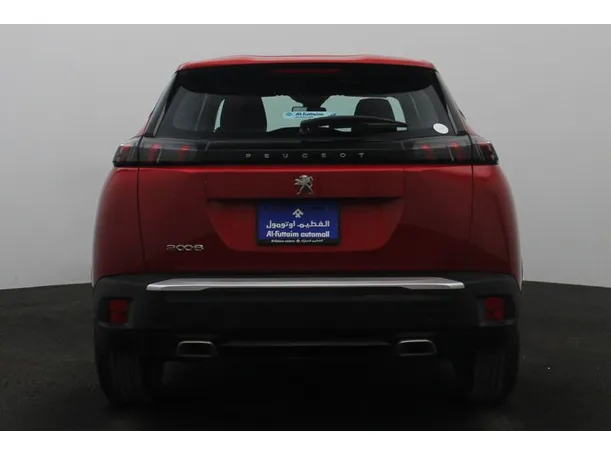 Car image 12