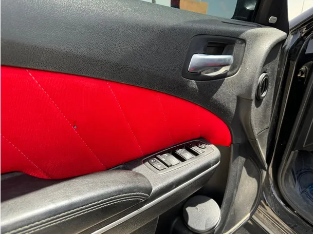 Car image 24