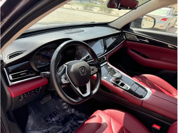 Car image 13