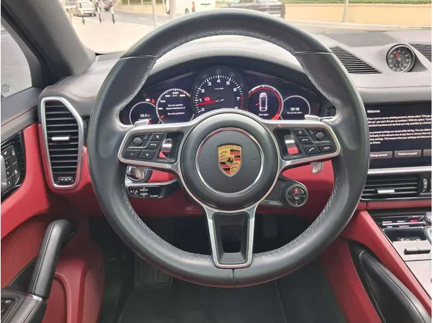 Car image 20
