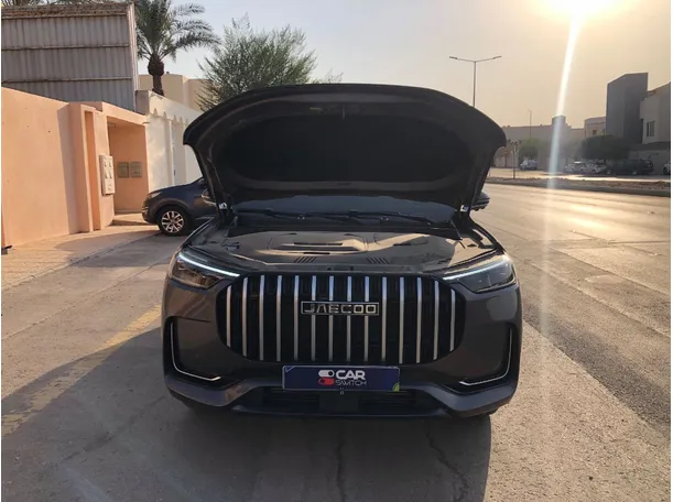 Car image 25