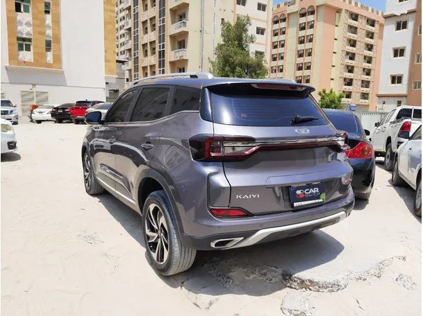 Car image 7