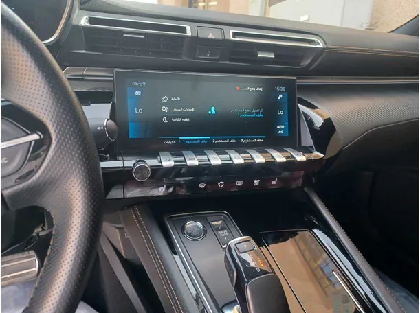 Car image 17