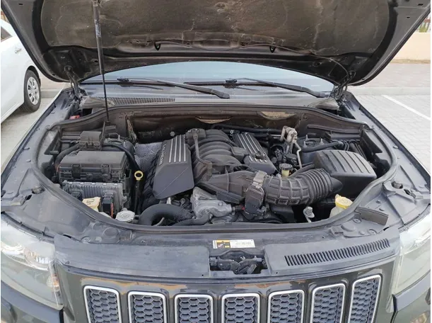 Car image 26