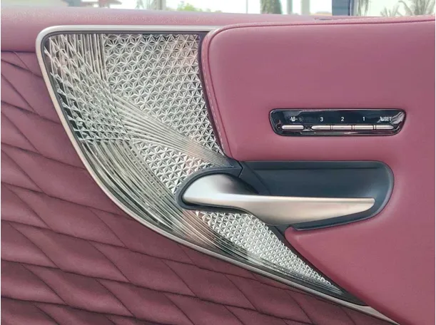 Car image 37