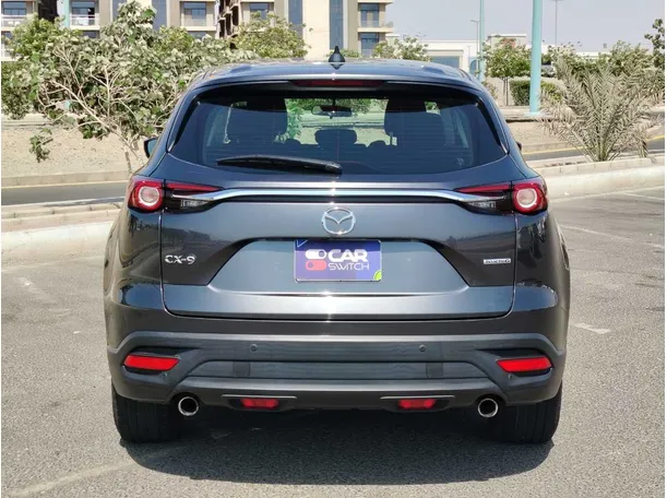 Car image 7