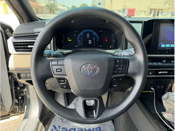Car image 17