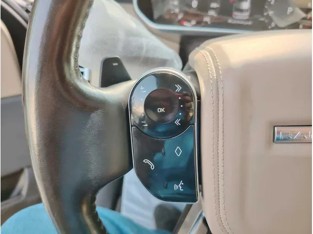 Car image 36
